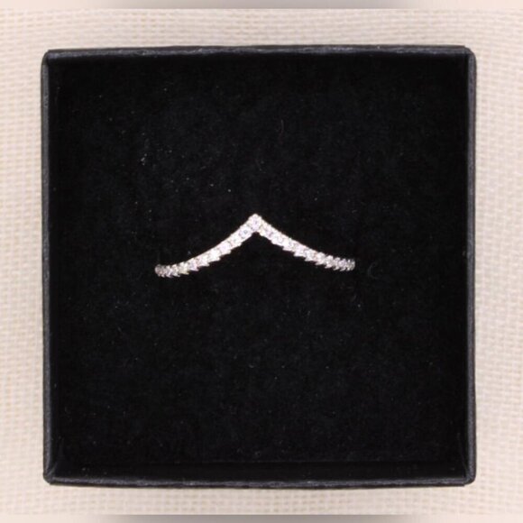 Genuine Moissanite 925 Sterling Silver Rhodium Plate V Ring - Picture 1 of 11